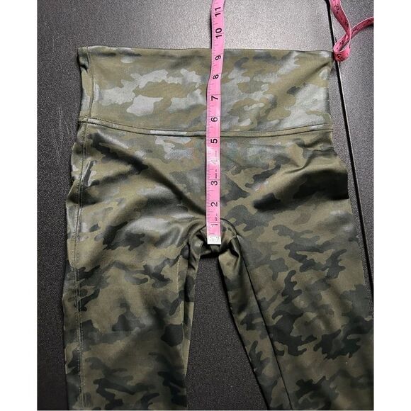 Spanx Green Camo High Waist Leggings Size S - Picture 13 of 15